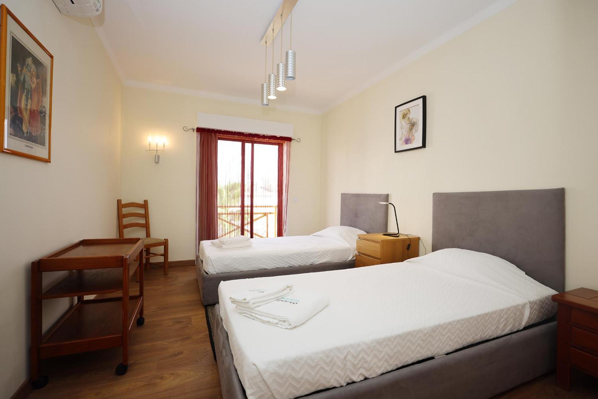 Apartment C27 - Torraltinha Way *
